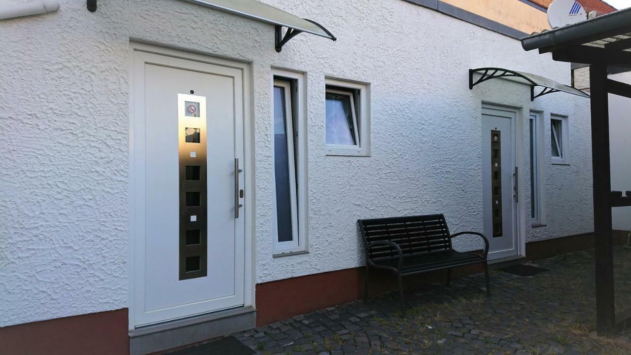 Hotel-Pension Zum Hirsch Hattersheim am Main Esterno foto